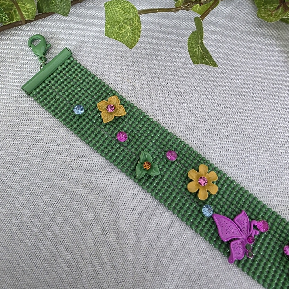 Green Mesh Floral Garden Choker Necklace - Picture 4 of 8